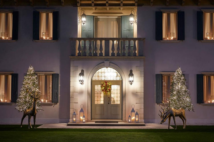 Basi per Alberi di Natale EDG – Il dettaglio che fa la differenza Non solo un supporto, ma un elemento decorativo a tutti gli effetti. In negozio e online su tuttochic.it