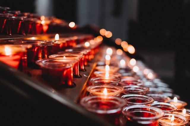 Candele e accessori per tutti i giorni dal design fresco e moderno che si adattano a qualsiasi fragranza e arredamento. Scopri la vasta gamma su tuttochic.it