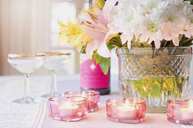 Sei sempre alla ricerca di accessori per apparecchiare la tavola e creare così la mise en place perfetta. Scoprite gli accessori per la tavola che Tutto Chic vi propone.