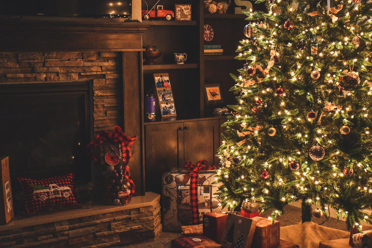 L'albero di Natale più adatto a te, scegli la dimensione, il modello, il colore in negozio e online su tuttochic.it