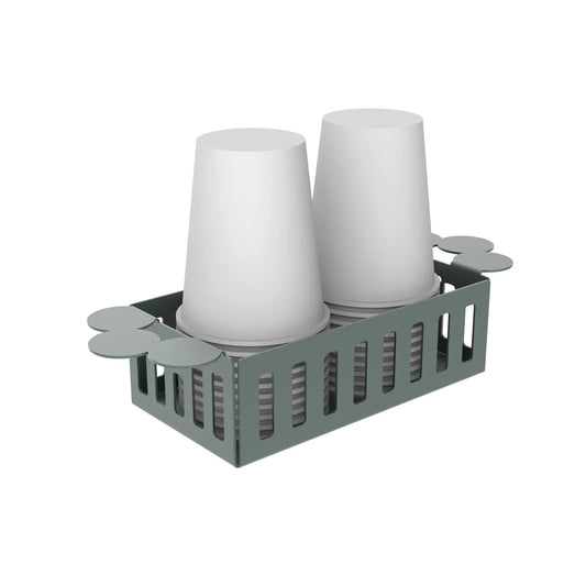 Esaltate il vostro tavolo con il Porta bicchieri Old. Realizzato in metallo verniciato con maniglie laterali decorative a tre cerchi. Dimensioni: 8,5 x 24 x h 6 cm Prodotto in Italia. In negozio e online su tuttochic.it