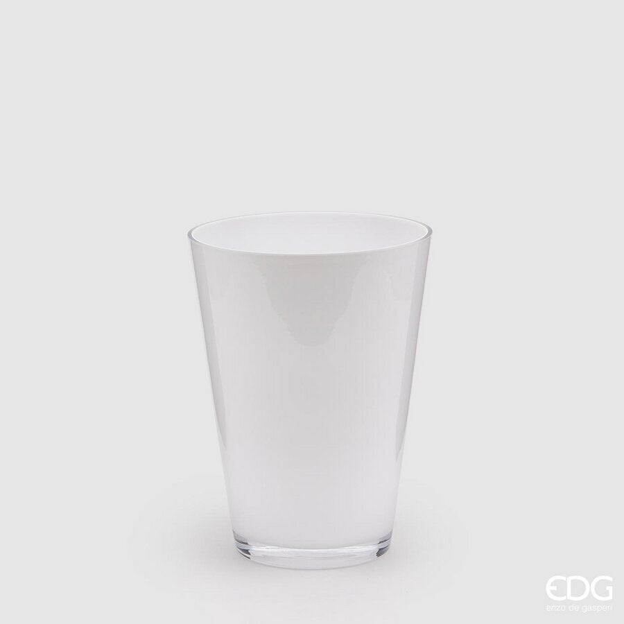 Vaso portafiori in vetro bianco spesso 5 mm, dalla forma svasata. Perfetto per esaltare la bellezza dei tuoi fiori. Dimensioni: cm Ø 20 x h 26. In negozio e online su tuttochic.it