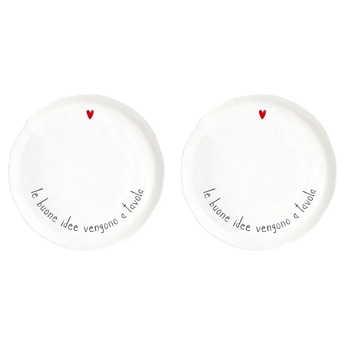 Set di 2 piatti piani in gres porcellanato, resistenti e decorati con una frase divertente. lavabili in lavastoviglie Dimensioni: cm Ø 27 x h 2,5. In negozio e online su tuttochic.it