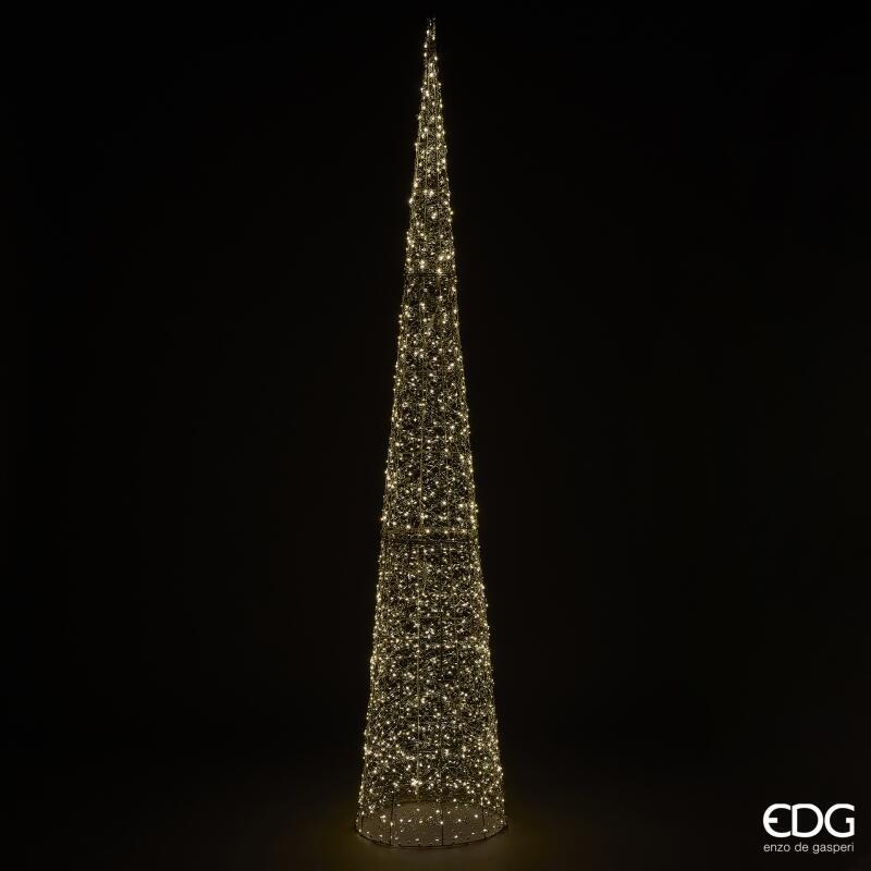 Albero di Natale a forma di cono con 1800 led realizzato in metallo color oro chiaro e decorato con perline diametro cm 45 x 280 h. In negozio e online su tuttochic.it