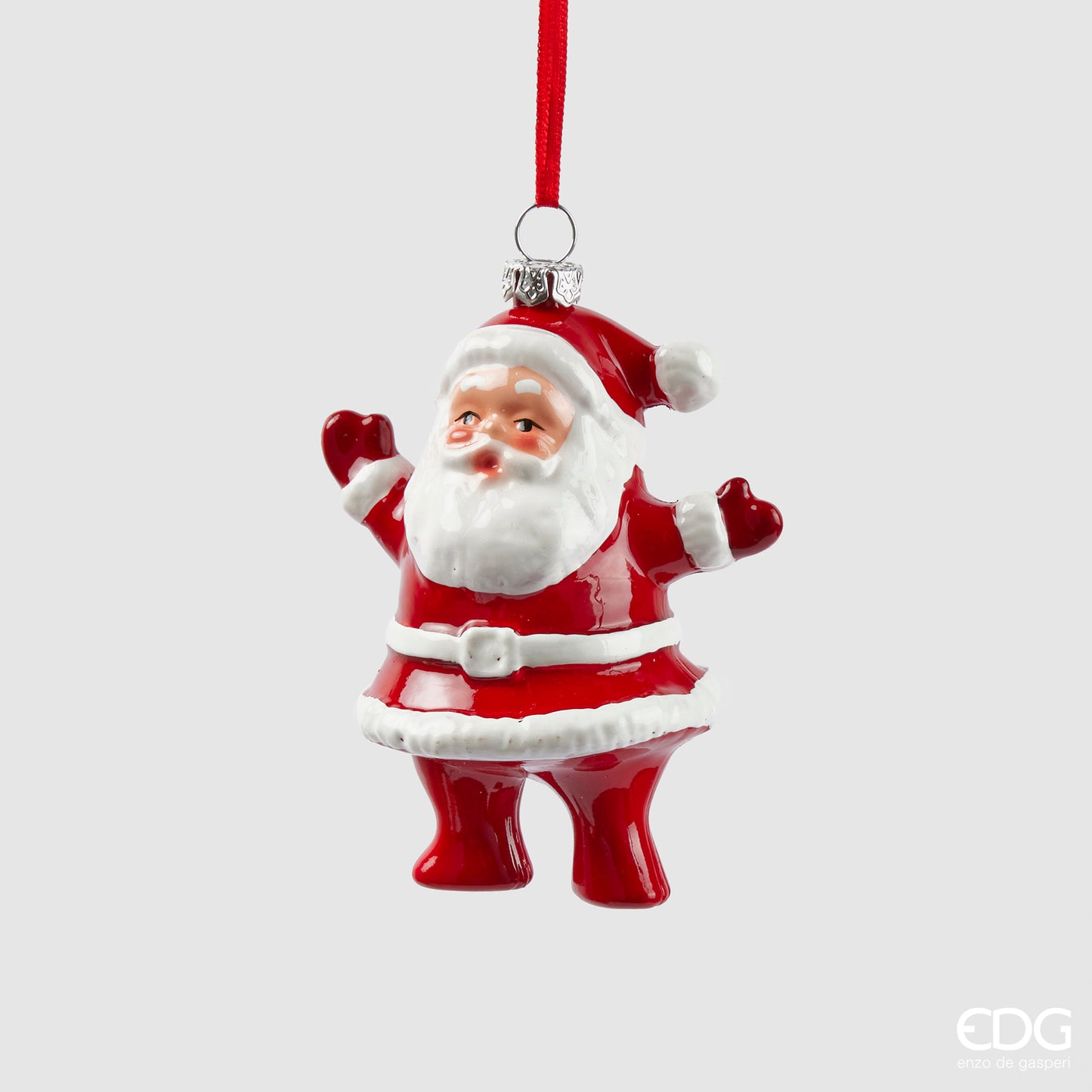 Addobbo Babbo Natale realizzato in plastica infrangibile di colore bianco e rosso. Dimensioni: cm 8 x 6 x 10 h. In negozio e online su tuttochic.it