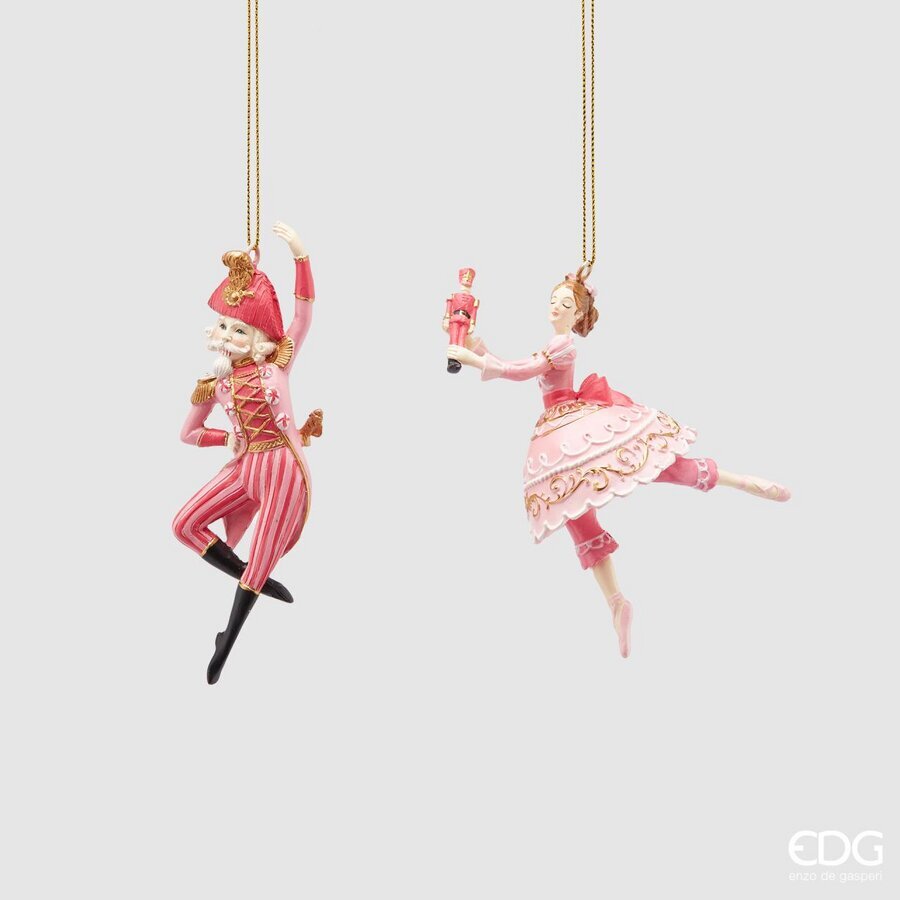 Realizzati in resina finemente decorata color rosa e oro. Dimensioni: altezza cm 11/12. In negozio e online su tuttochic.it