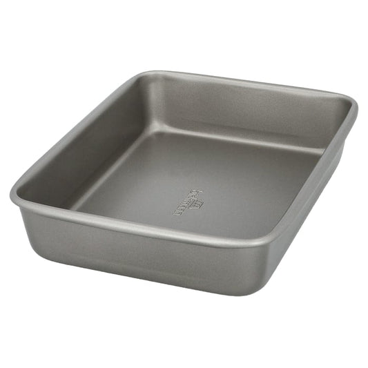 Teglia rettangolare Baker's Best è perfetta per preparare deliziose lasagne, sformati o pollo alla griglia. Disponibile in varie dimensioni. In negozio e online su tuttochic.it