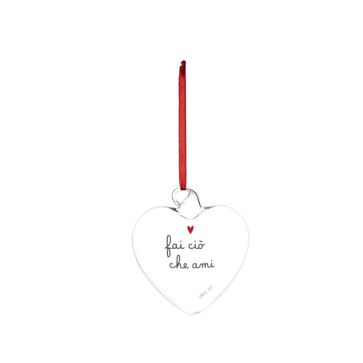La pallina cuore "fai ciò che ami" è un allegro decoro da appendere, realizzato in vetro borosilicato. cm 11. In negozio e online su tuttochic.it