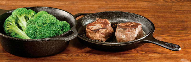 Pentole ad incastro in ghisa di forma tonda. Il coperchio si trasforma in padella Capacità: 2,84 Lt• Peso: 6,16 kg. In negozio e online su tuttochic.it