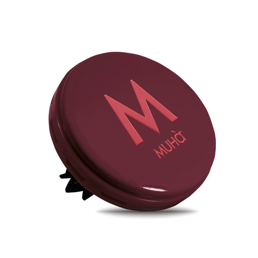 Rivestito in ecopelle lucida bordeaux, dal design accattivante e moderno, con rilascio graduale di profumi ricchi e corposi che garantiscono una lunga durata. fragranza MELOGRANO  L'intenso profumo dell'arancio si alterna alla delicata fragranza di pesca... Dimensioni: Ø 5,3 cm. In negozio e online su tuttochic.it