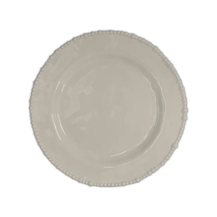 Set 6 piatti piani in melamina di colore tortora dell'innovativa collezione Joke. Tonalità pastello e caratteristico bordo rivestito di micro sfere ornamentali fanno della linea in melamina un ottimo alleato per la tavola. Lavabile in Lavastoviglie. No Microonde Dimensioni: Ø 28 cm. In negozio e online su tuttochic.it