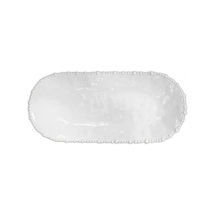 Piatto a Servire ovale in melamina di colore bianco dell'innovativa collezione Joke. Tonalità pastello e caratteristico bordo rivestito di micro sfere ornamentali fanno della linea in melamina un ottimo alleato per la tavola. Dimensioni: 53 x 24 cm. Lavabile in Lavastoviglie. In negozio e online su tuttochic.it