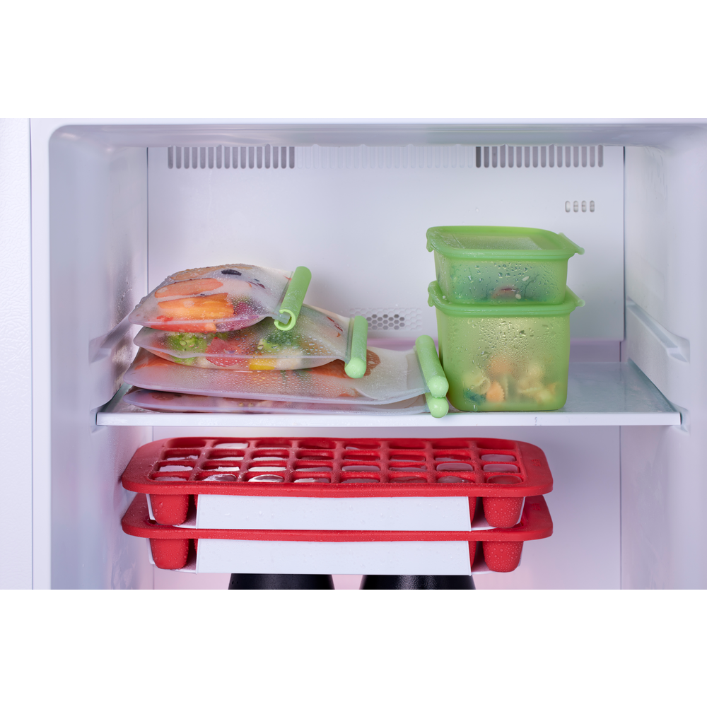 Borse riutilizzabili in silicone platinico in 3 diverse dimensioni per conservare ermeticamente il cibo solido e preservarlo in frigoriferi e congelatori. Lavabili in lavastoviglie. In negozio e online su tuttochic.it