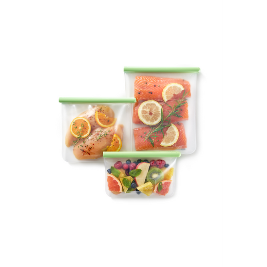 Borse riutilizzabili in silicone platinico in 3 diverse dimensioni per conservare ermeticamente il cibo solido e preservarlo in frigoriferi e congelatori. Lavabili in lavastoviglie. In negozio e online su tuttochic.it