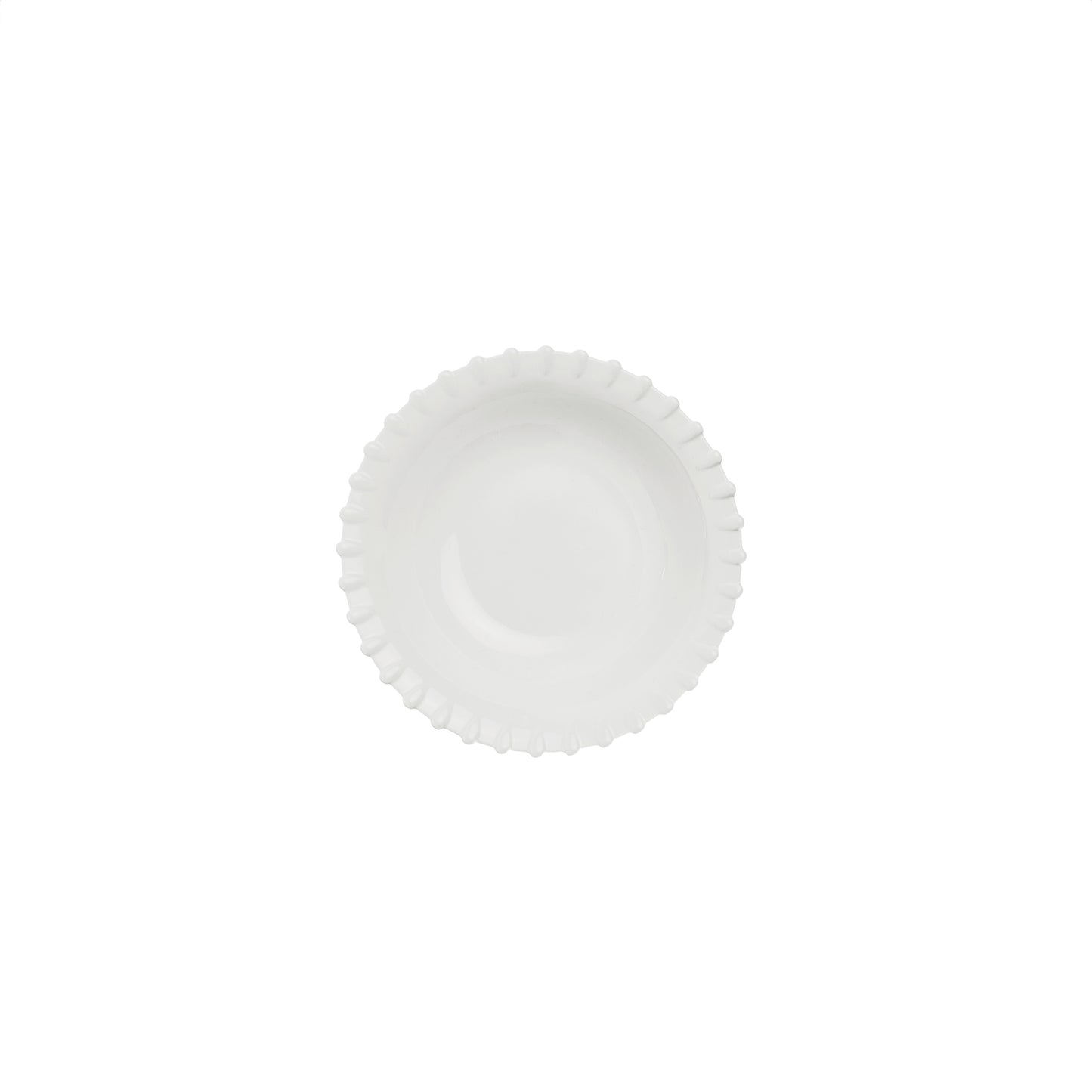 Set di 6 piatti fondi realizzati in pregiata porcellana bianca. Dimensioni singolo piatto: Ø cm 21 x h 5. In negozio e online su tuttochic.it