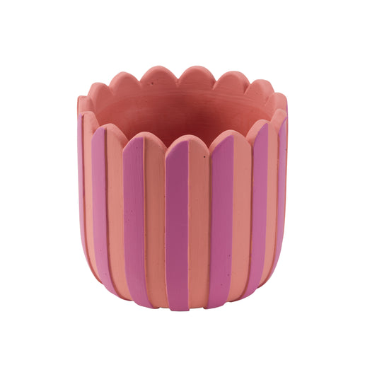 Cachepot MOIRA in ceramica cementizia! Disponibile in 3 misure: Misura L: Ø 17 x h 17,5 cm M: Ø 14 x h 13,5 cm S: Ø 11 x h 10,5 cm. In negozio e online su tuttochic.it