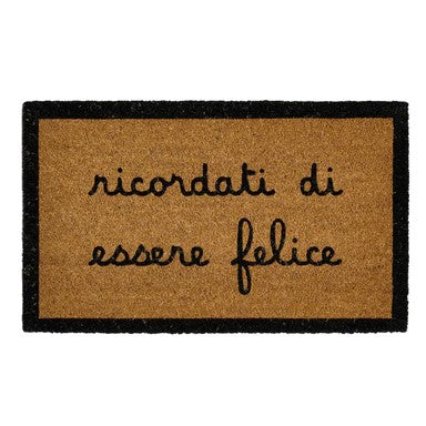 Accogli i tuoi ospiti con un sorriso e un'atmosfera positiva grazie a questo zerbino in fibra di cocco con la divertente scritta "ricordati di essere felice". Lasciamo entrare solo allegria nella tua casa! Dimensioni: 45 x 75 cm Disegnato in Italia. In negozio e online su tuttochic.it