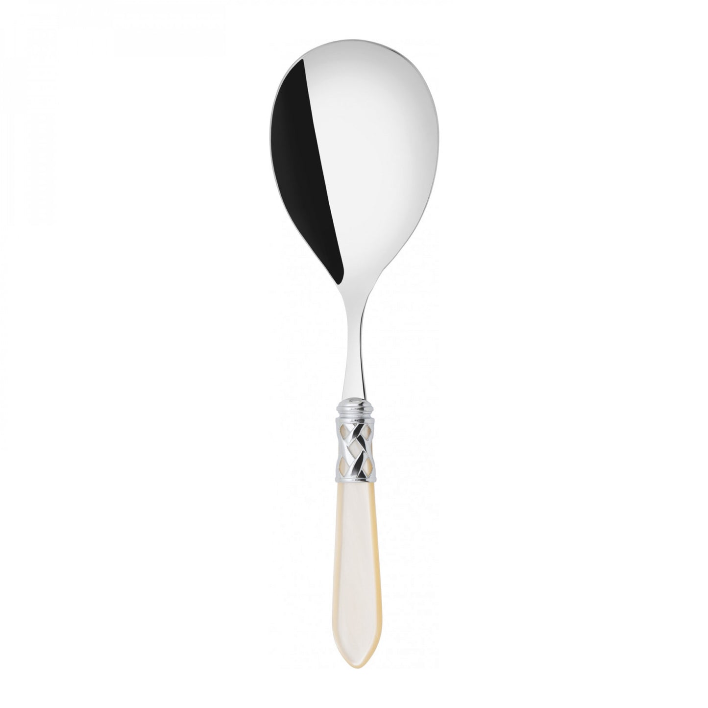Cucchiaio servirisotto, colore avorio, finitura madreperlata, realizzato in acciaio inox 18/10, da un elegante manico in acrilico unito a una preziosa ghiera intrecciata con finitura acciaio lucido. Sono lavabili in lavastoviglie. Dimensioni: cm 5 x 24. Made in Italy. In negozio e online su tuttochic.it