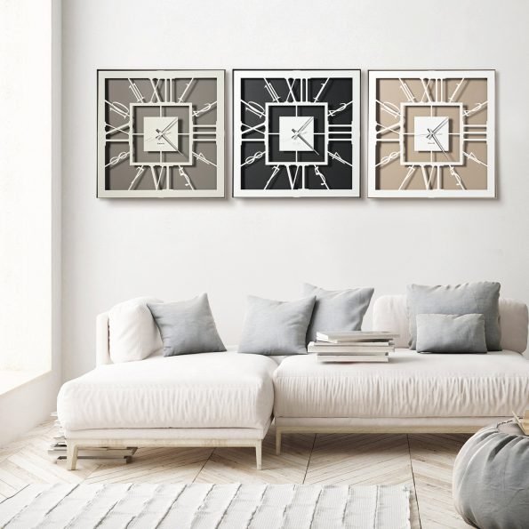 Orologio da parete in metallo verniciato a polvere epossidica di colore fango e avorio. Orologio da appendere perfetto per dare un tocco di vivacità all’ambiente. Dimensione: cm 50 x 50. In negozio e online su tuttochic.it