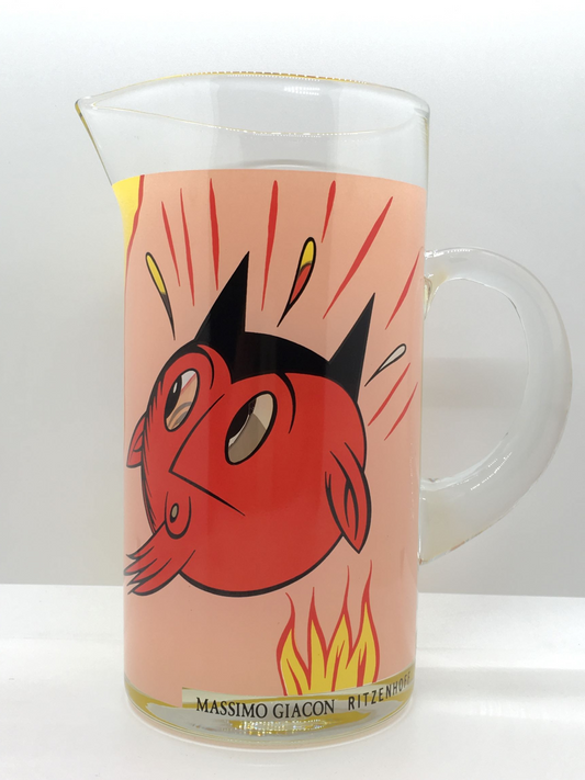 Caraffa in vetro progettata da Massimo Giacon con decoro "Cow Cow" di Ritzenhoff. Capacità: lt 1 Dimensioni massime: cm 17 x 20 h