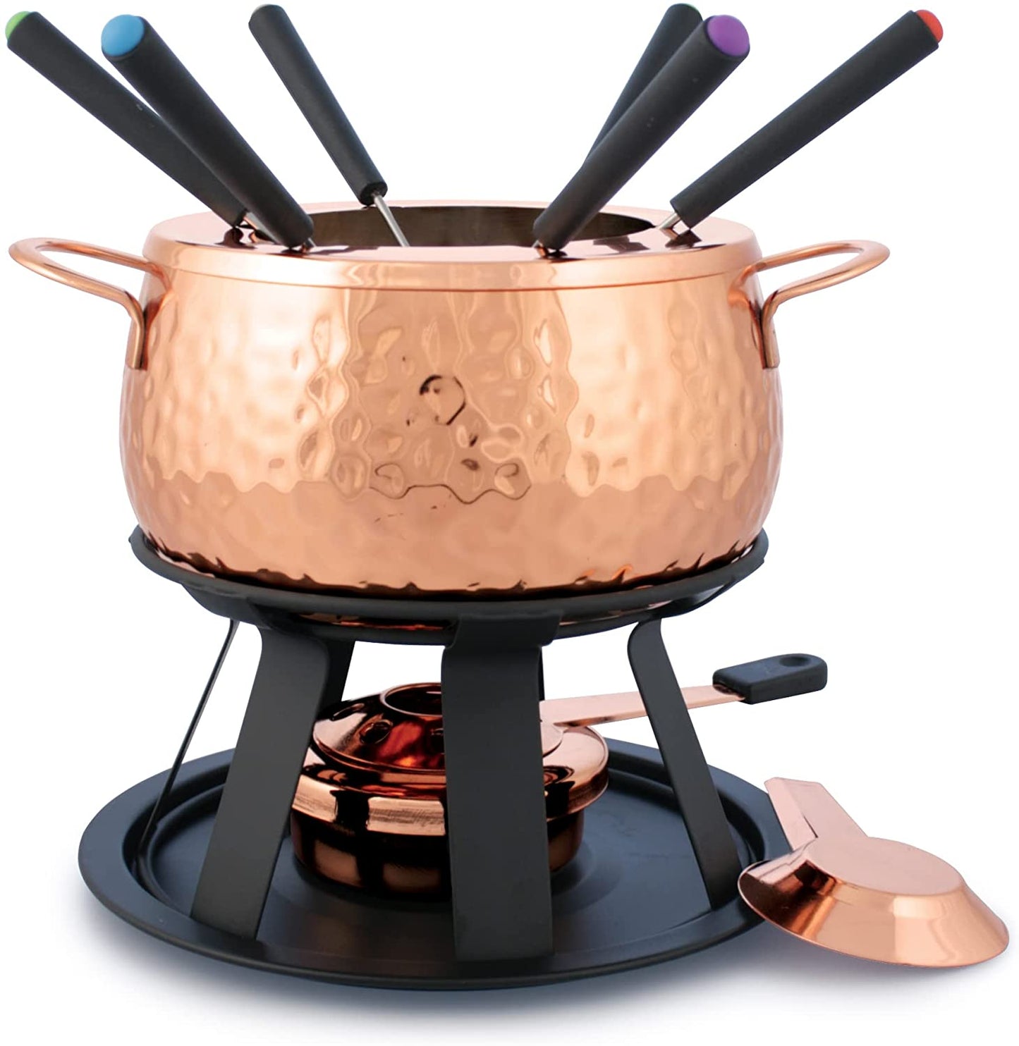 Il set da 11 pezzi include pentola per fonduta, paraschizzi, 6 forchette, bruciatore per fonduta e scheda di ricette. Pentola in acciaio inox 18/8 di spessore 0,8 mm, con apertura affusolata per mantenere il calore all'interno della pentola ed evitare fuoriuscite. In negozio e online su tuttochic.it