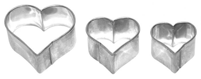 Tagliabiscotti Cuore set 3 pezzi, in acciaio inox cm 6,5-5,5-4 , lavabile in lavastoviglie. I nostri tagliabiscotti possono essere utilizzati anche per pane, burro, formaggio, salsiccia, frutta... In questo modo puoi potenziare ogni buffet e ogni pausa pranzo. In negozio e online su tuttochic.it