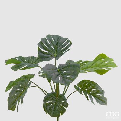 Pianta artificiale di Monstera con 10 foglie. Dimensioni: altezza cm. 72. In negozio e online su tuttochic.it