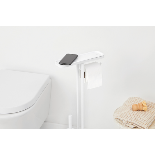 Sempre pronto all'uso e ad aggiungere un tocco di stile al tuo bagno: questa piantana da bagno MindSet Brabantia può reggere tutto ciò che ti serve. È felice di reggere il tuo telefono, e mantiene anche il rotolo di carta igienica e lo scopino del water a portata di mano. In negozio e online su tuttochic.it