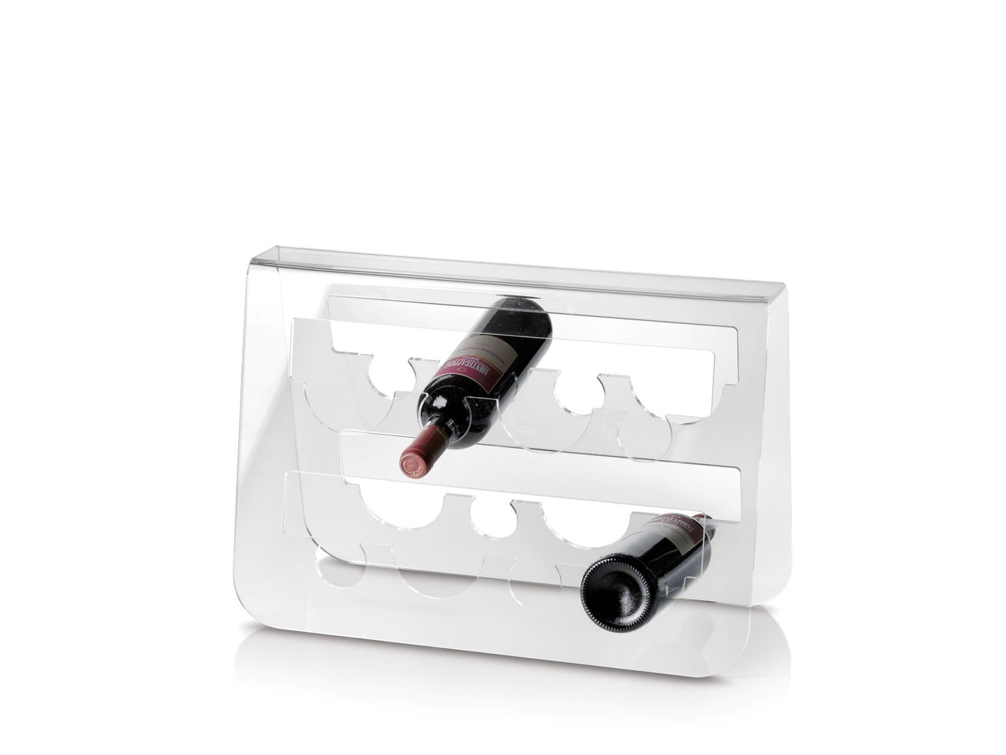 Cantina è un portabottiglie da terra o da riporre su una superficie rialzata, in cristallo acrilico trasparente dal design minimale e moderno. Pratico e solido, può contenere fino a 8 bottiglie e ne resiste bene al peso. Dimensioni cm 50x20x34 h. Spessore PMMA mm 6. In negozio e online su tuttochic.it