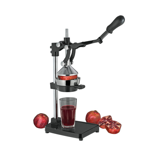 Spremiagrumi multifunzionale, specialmente per melograni. Qualità professionale robusta realizzato in zinco pressofuso. L'imbuto e la pigna sono realizzati in acciaio inox. Funzionamento facile, grazie all'azione efficace della leva. Con piedini in gomma antiscivolo. In negozio e online su tuttochic.it