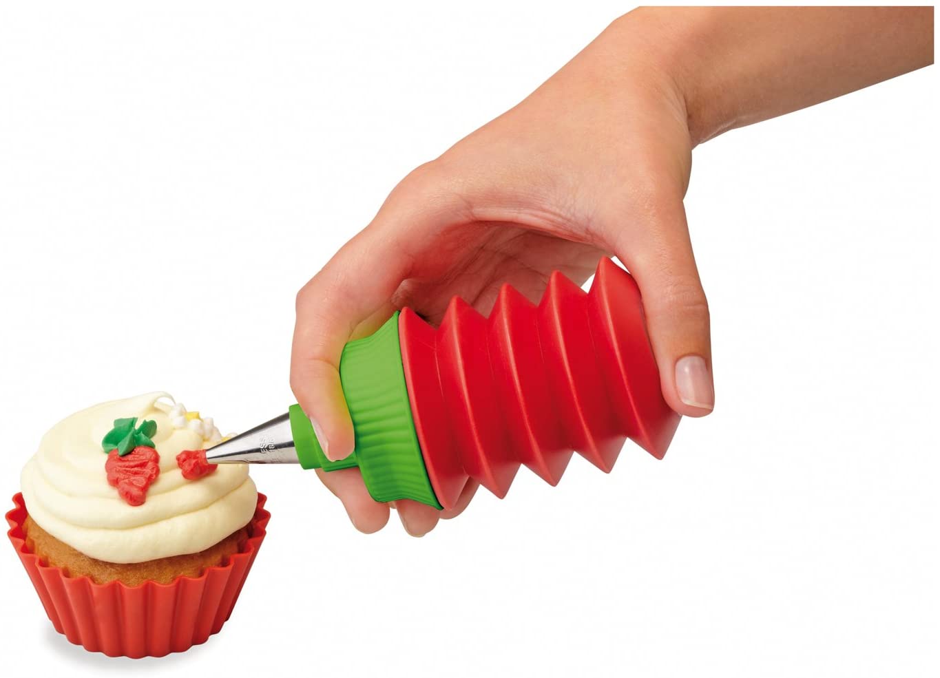 Set per Cupcakes in silicone composto da: Corer per cupcake 6 pirottini di cottura in silicone 1 contenitore a soffietto per guarnizione/ripieno 2 contenitori a soffietto per guarnizione 3 puntali in acciaio per guarnizione 1 flacone alto per pastella 1 spatola per glassatura. In negozio e online su tuttochic.it