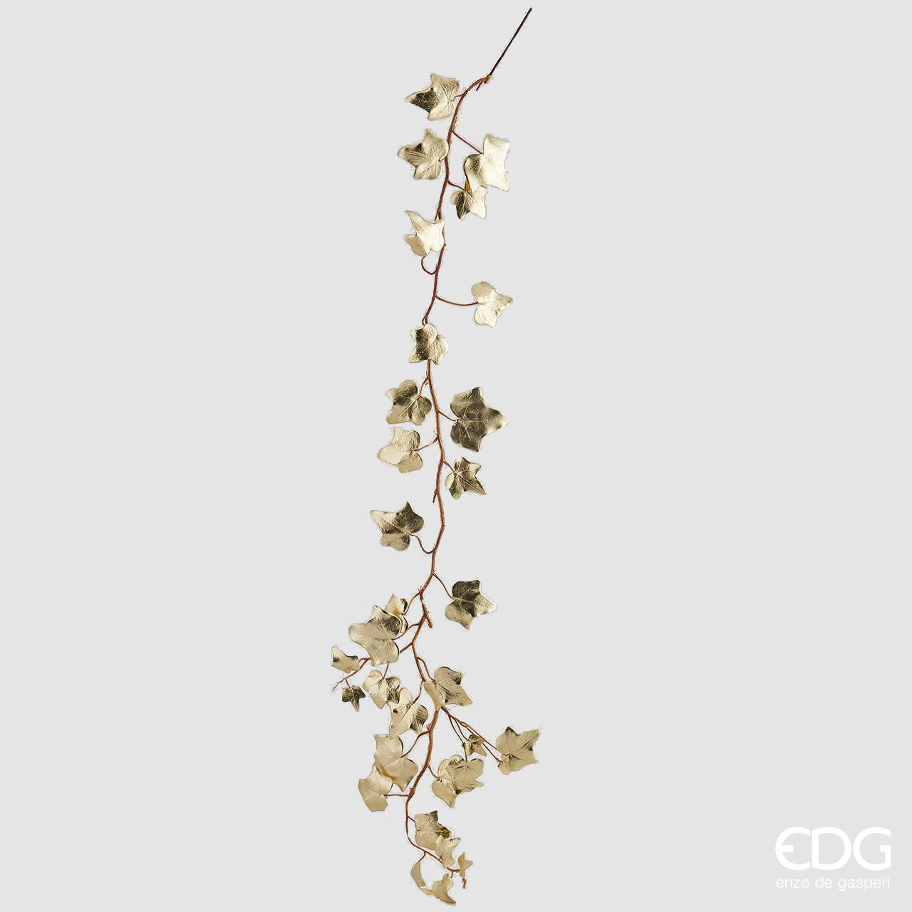 Ramo edera dorata cm 107. Ideale per decorare festoni natalizi, mobili, specchi e soddisfare le vostre creatività. In negozio e online su tuttochic.it