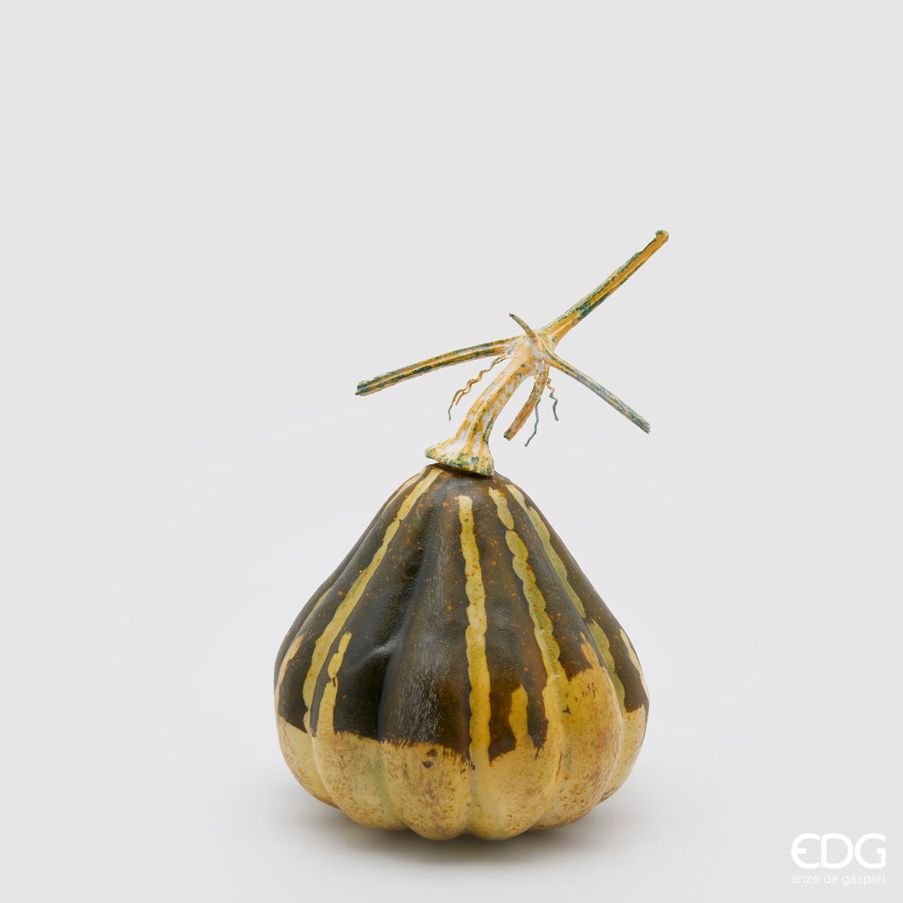 Zucca Bell a goccio artificiale in plastica decorata. Dimensioni: cm Ø 16,5 x 18 h. In negozio e online su tutttochic.it