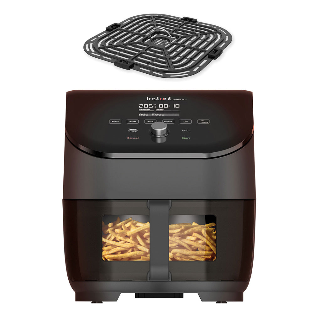 Friggitrice ad aria multifunzione in grado di: friggere, cuocere, arrostire, riscaldare, disidratare e grigliare. Per una cucina sana, poche calorie e con il 95% di olio in meno. Cucina fino a 6 porzioni ed è perfetta per famiglie numerose. In negozio e online su tuttochic.it
