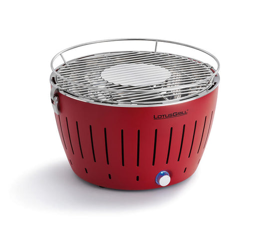 LotusGrill è un fantastico grill che funziona a carbonella. Grazie al suo sistema di ventilazione brevettato a batteria o cavo USB avrete la griglia pronta in soli 4 minuti.
