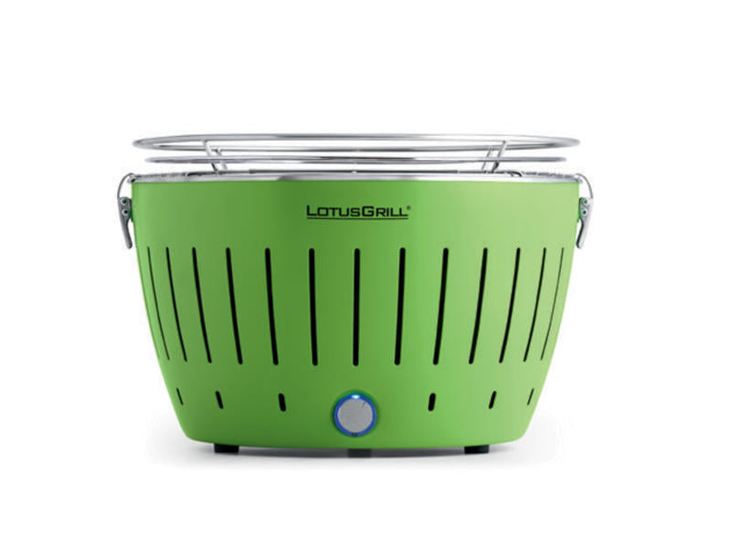 LotusGrill è un fantastico grill che funziona a carbonella. Grazie al suo sistema di ventilazione brevettato a batteria avrete la griglia pronta in soli 4 minuti. In negozio e online su tuttochic.it