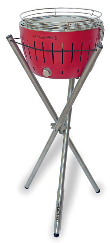 Supporto universale regolabile, pratico e veloce si adatta perfettamente a tutte le misure del LotusGrill. • Per LotusGrill Mini, Standard e XL.• Materiale: acciaio inox, plastica, nylon• Borsa per il trasporto inclusa• Dimensione: 8 x 8 x 82 cm (con borsa) Peso: Kg 2,4. In negozio e online su tuttochic.it