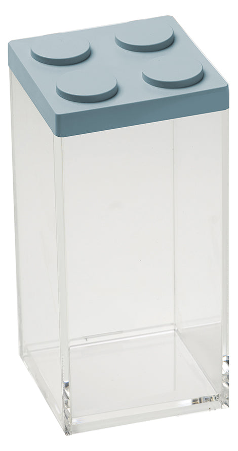 Barattolo contenitore ermetico in acrilico trasparente con coperchio in stile Lego, assemblabili e modulabili. Utilizzabili non solo in cucina, lavabili in lavastoviglie, idonei al contatto alimentare. Dimensione: cm.10 x 10 x h 20,5 Capacità: lt.1,5 Colore azzurro polvere Made in Italy