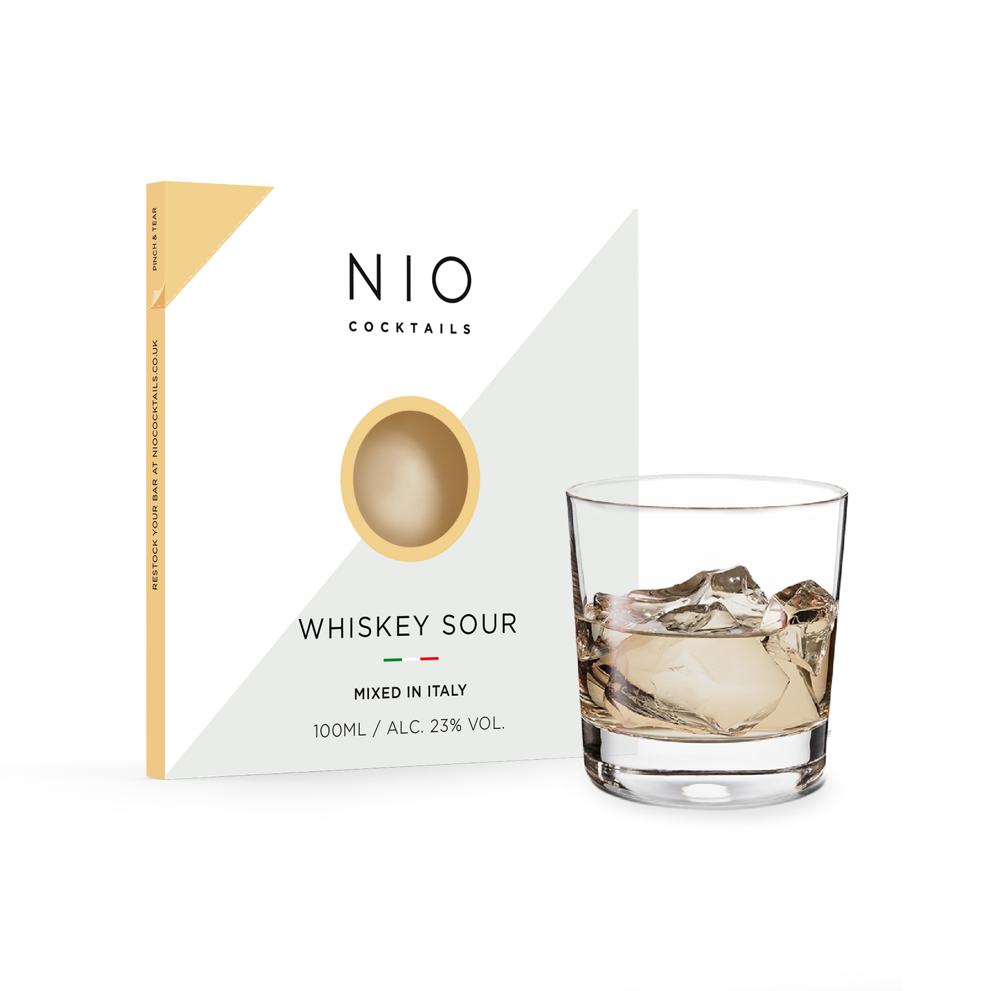Per acquistare il prodotto devi essere maggiorenne. Cocktail Whiskey Sour Il Rich Bulleit Bourbon incontra il caratteristico sapore del limone per un rinfrescante cocktail di whisky. I cocktail NIO sono creati su ricetta di Patrick Pistolesi, miscelati artigianalmente in Italia. In negozio e online su tuttochic.it