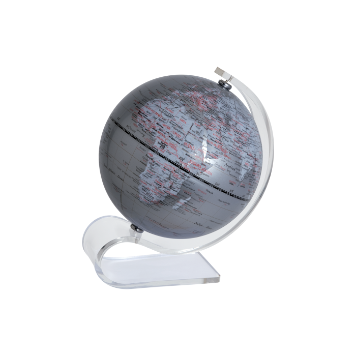 Mappamondo rotante in plastica. Base inclinata in acrilico trasparente. Dimensioni diametro cm. 13 x 17 di altezza. In negozio e online su tuttochic.it