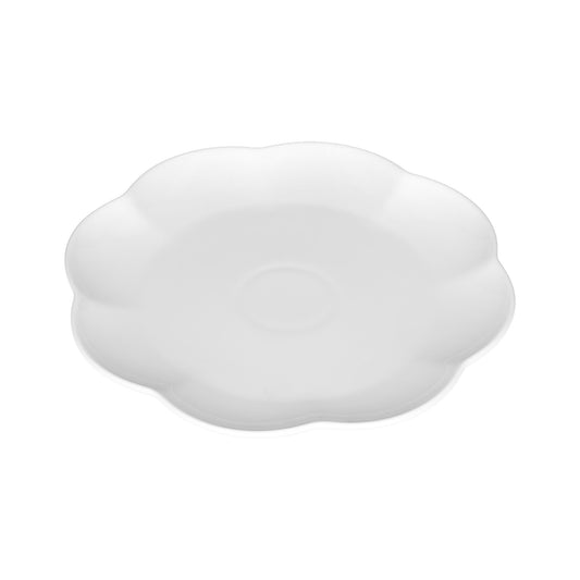 Set di 6 piatti frutta in porcellana di colore bianco diam. 23 x 2h Lavabile in lavastoviglie Utilizzabile in microonde Utilizzabile in forno tradizionale. In negozio e online su tuttochic.it