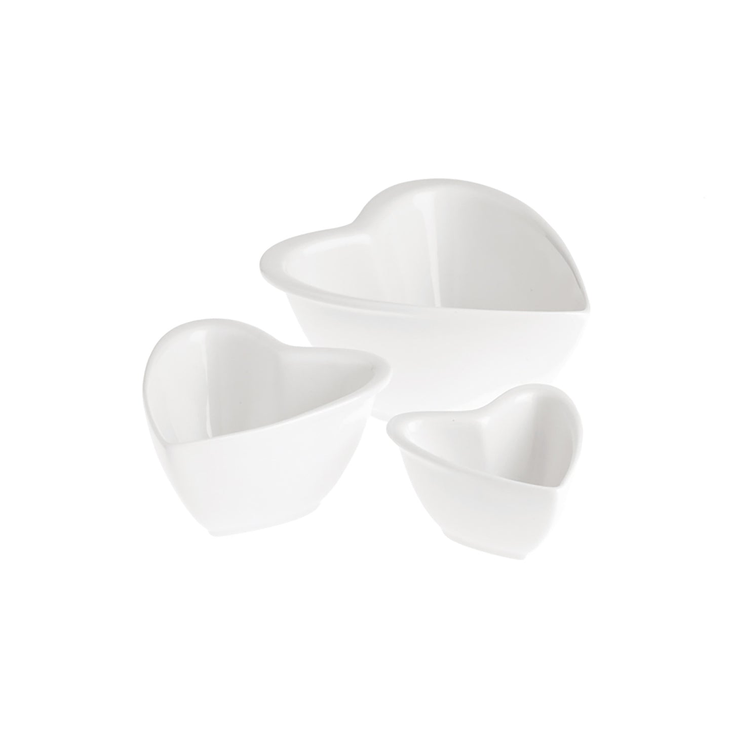 Set di 3 ciotoline impilabili a forma di cuore in porcellana bianca. Dimensioni: (ciotolina grande) 10 x 11 x H 5,5 cm Lavabile in lavastoviglie Utilizzabile in microonde Utilizzabile in forno tradizionale. In negozio e online su tuttochic.it