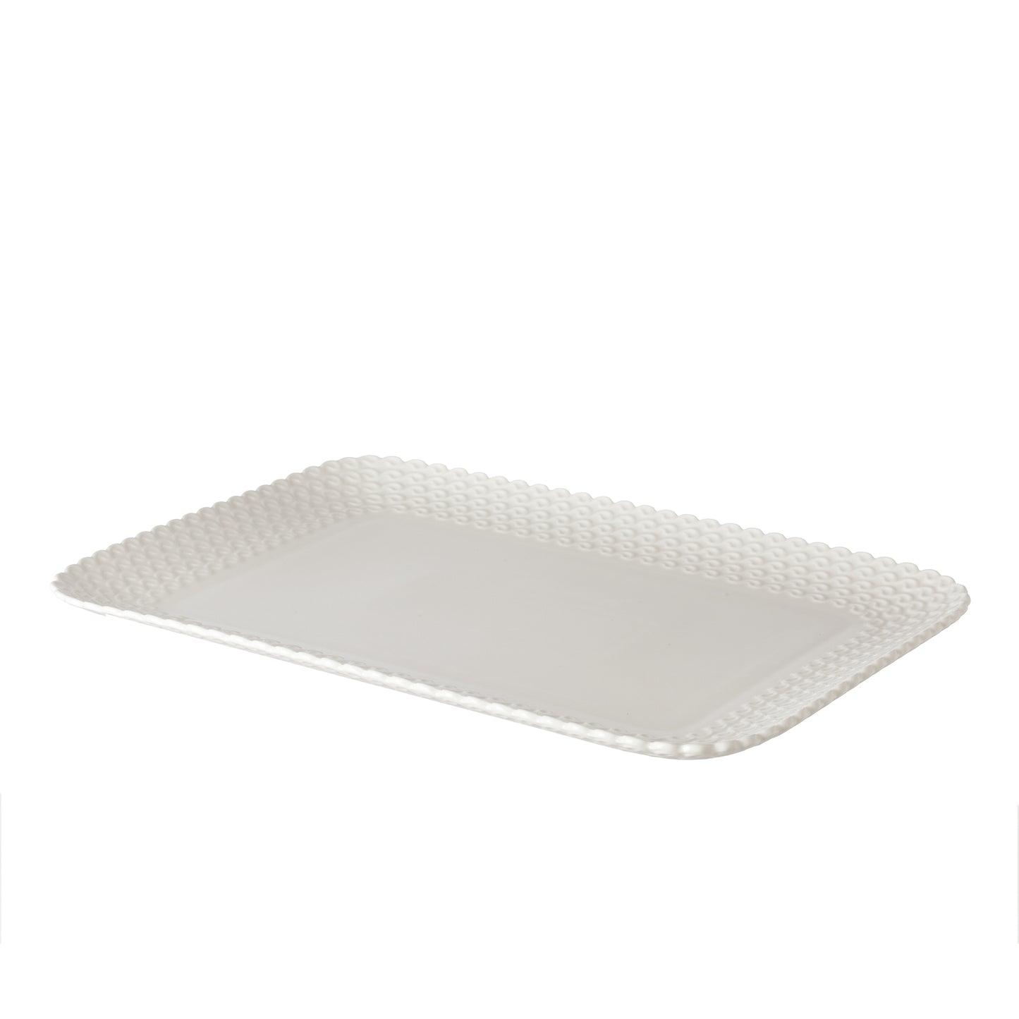 Vassoio pasticceria in porcellana bianca. Dimensioni: 31x22 cm Bordi smerlati su piatti, vassoi, piattini, bowl della linea Momenti, per dare un tocco di eleganza ad ogni apparecchiatura. Utilizzabile in forno tradizionale Utilizzabile in forno a microonde Lavabile in lavastoviglie. In negozio e online su tuttochic.it