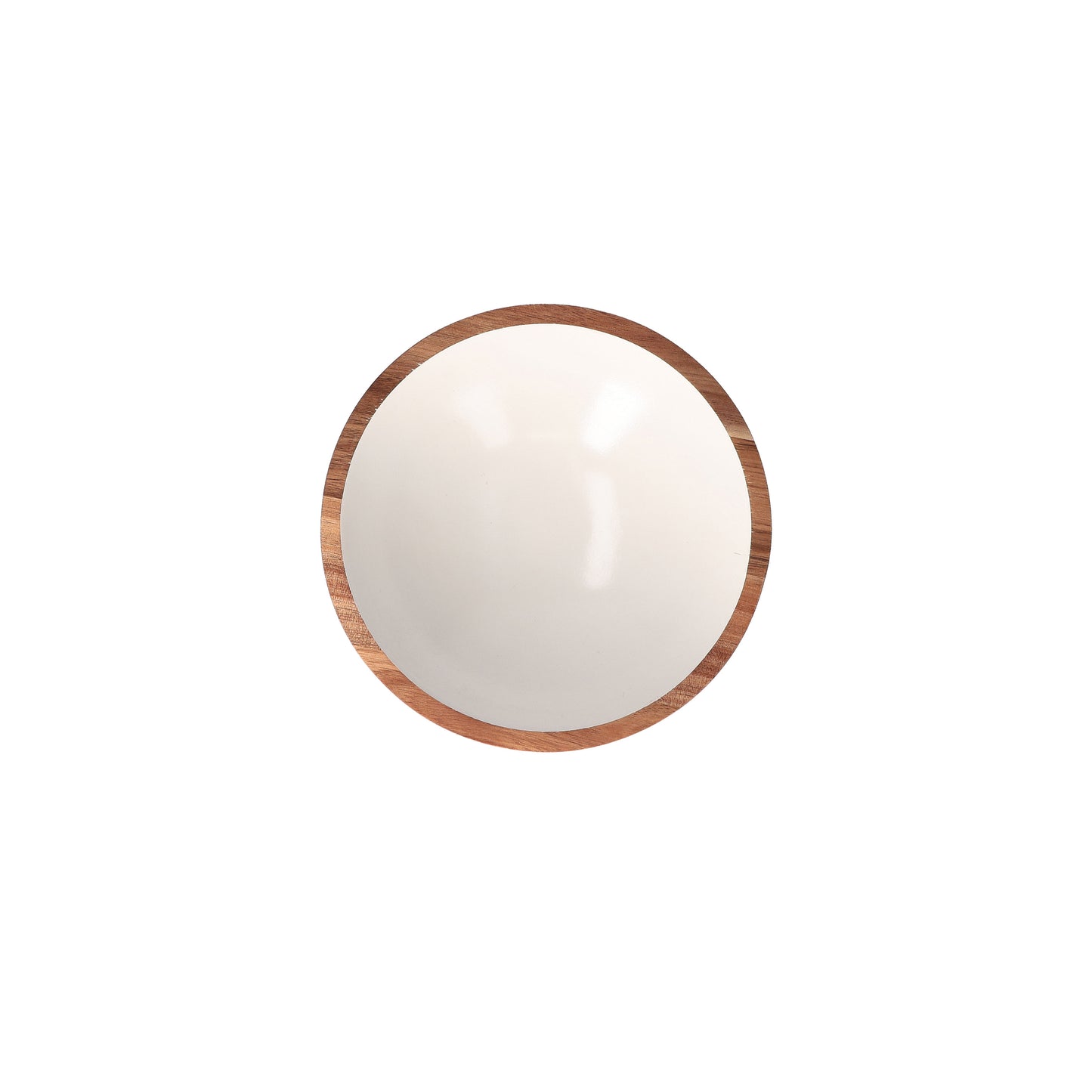 Ciotola tonda in legno laccato. Dimensioni: cm Ø 20,3 x 5,7 Collezione Libeccio Un set di accessori intramontabili in legno smaltato, da collezionare uno dopo l'altro. Immancabili in credenza e preziosi sulla tavola, per servire in puro stile La Porcellana Bianca. Lavare a mano. In negozio e online su tuttochic.it