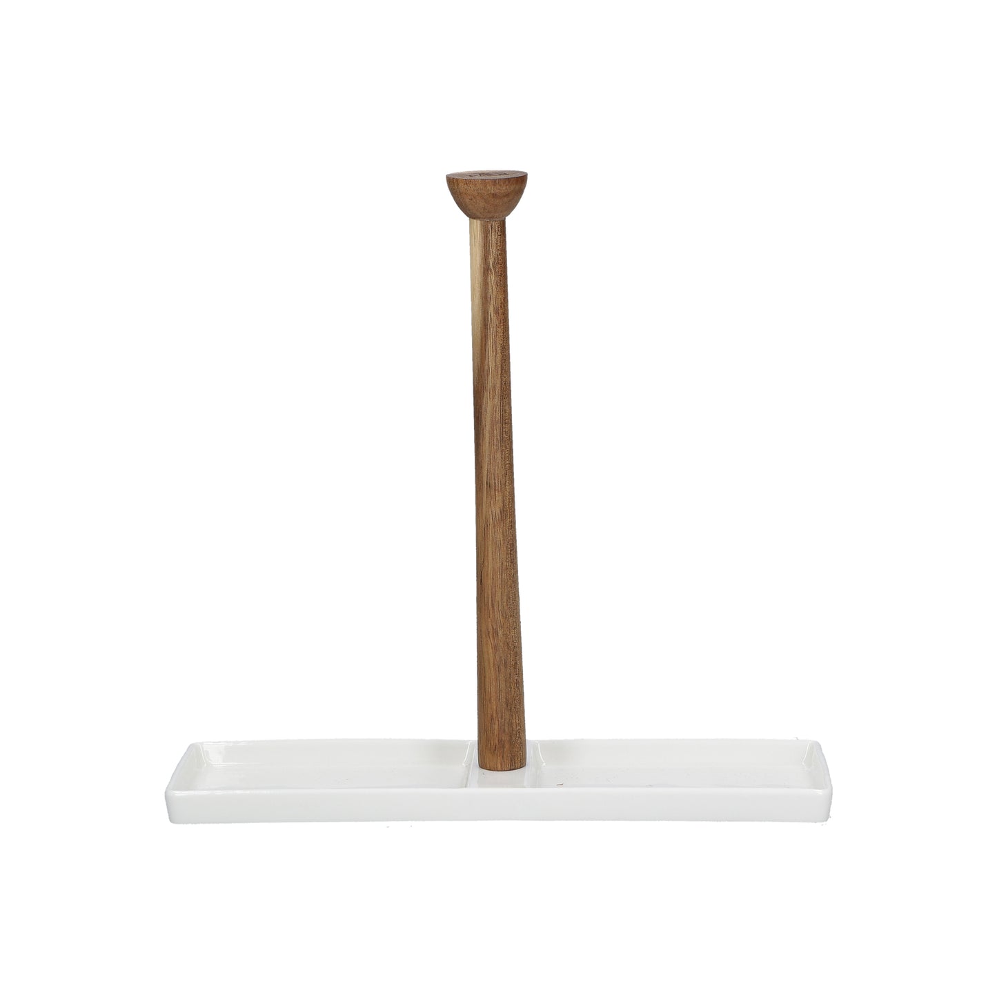 Vassoietto menage in porcellana con manico in legno. Da abbinare con oliera e saliera. Aiutano ad arricchire lo stile della tavola Dimensioni: Ø 22,5; 7,5x0xh 2 cm Lavabile in lavastoviglie. In negozio e online su tuttochic.it