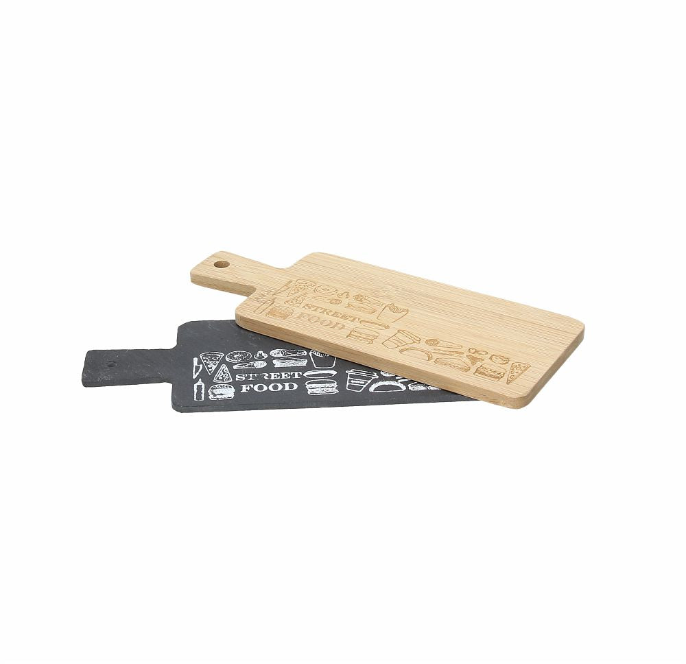 Set di 2 mini taglieri composto da 1 in legno e 1 in ardesia, ideali per tagliare sul legno e servire sul tagliere di ardesia. Dimensioni: cm 9 x 23 sovrapponibili