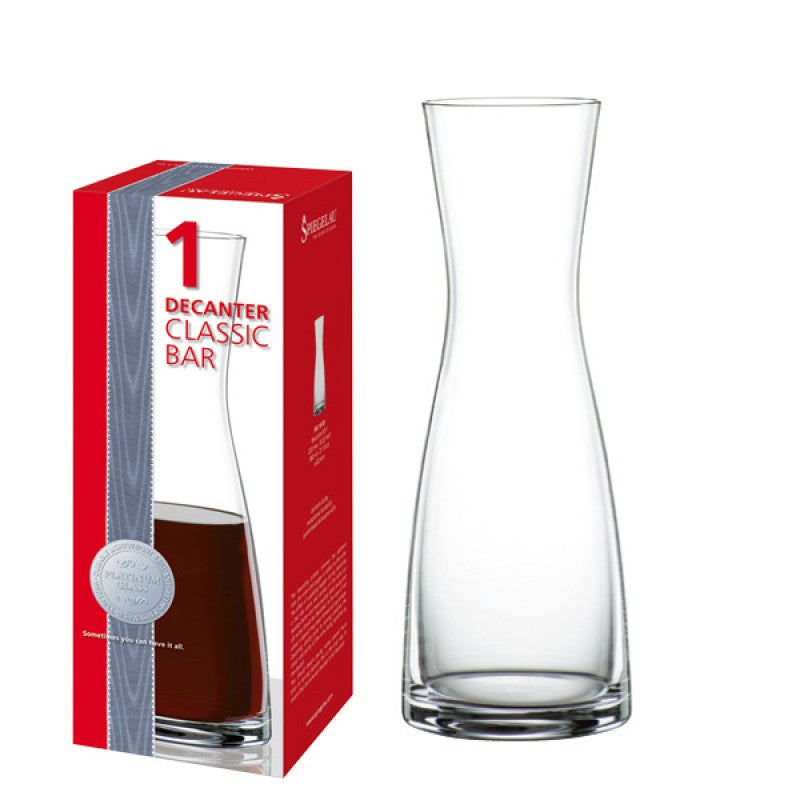 Caraffa in vetro cristallino. Dimensioni: mm 97 x 260 h - Capacità: 1100 ml. Lavabile in lavastoviglie. In negozio e online su tuttochic.it