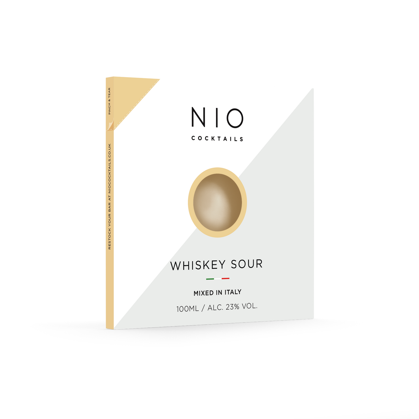 Per acquistare il prodotto devi essere maggiorenne. Cocktail Whiskey Sour Il Rich Bulleit Bourbon incontra il caratteristico sapore del limone per un rinfrescante cocktail di whisky. I cocktail NIO sono creati su ricetta di Patrick Pistolesi, miscelati artigianalmente in Italia. In negozio e online su tuttochic.it