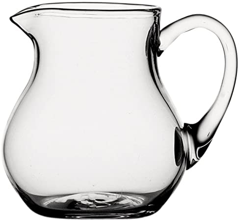 Brocca in vetro cristallino. Dimensioni: mm 161 x 172 h - Capacita: 1500 ml Lavabile in lavastoviglie. In negozio e online su tuttochic.it