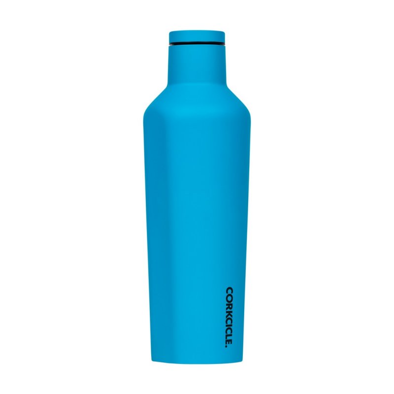 Borraccia termica da 475 ml. Ampia imboccatura per cubetti di ghiaccio Prodotto in acciaio inox Sigillato sottovuoto Triplo isolamento Fondo antiscivolo Senza BPA e Piombo. In negozio e online su tuttochic.it